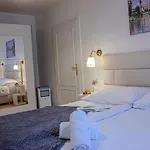 Cozy In Near Wenceslas Sq Apartamento Praga