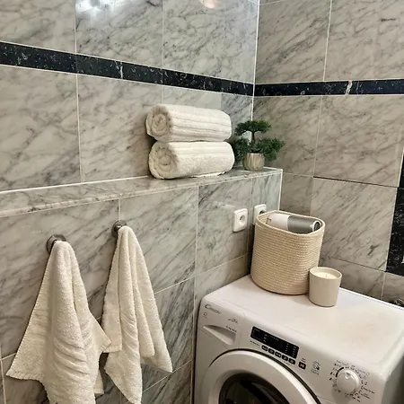 Cozy In Near Wenceslas Sq Apartment