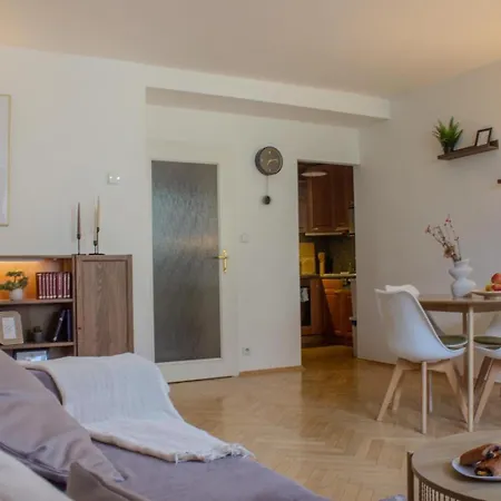 Apartment Cozy In Near Wenceslas Sq